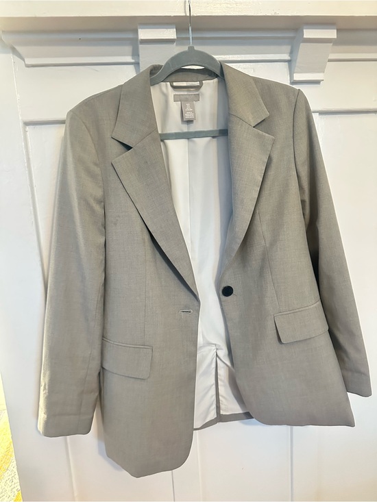 H&M Jackets & Blazers - H&M Light Gray Tailored Single-Button Blazer